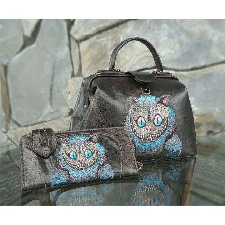 Mischievous Cheshire Cat Embroidery Design