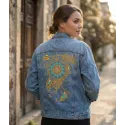 Dreamcatcher 14 embroidery design showcasing intricate Native American motifs for creative stitching.