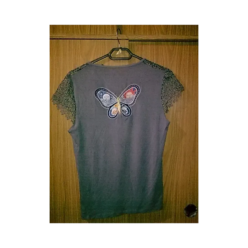 Fantastic Butterfly Night and Day free embroidery design