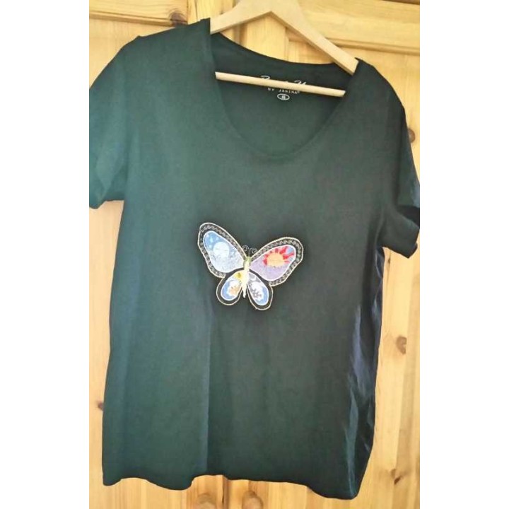 Fantastic Butterfly Night and Day free embroidery design